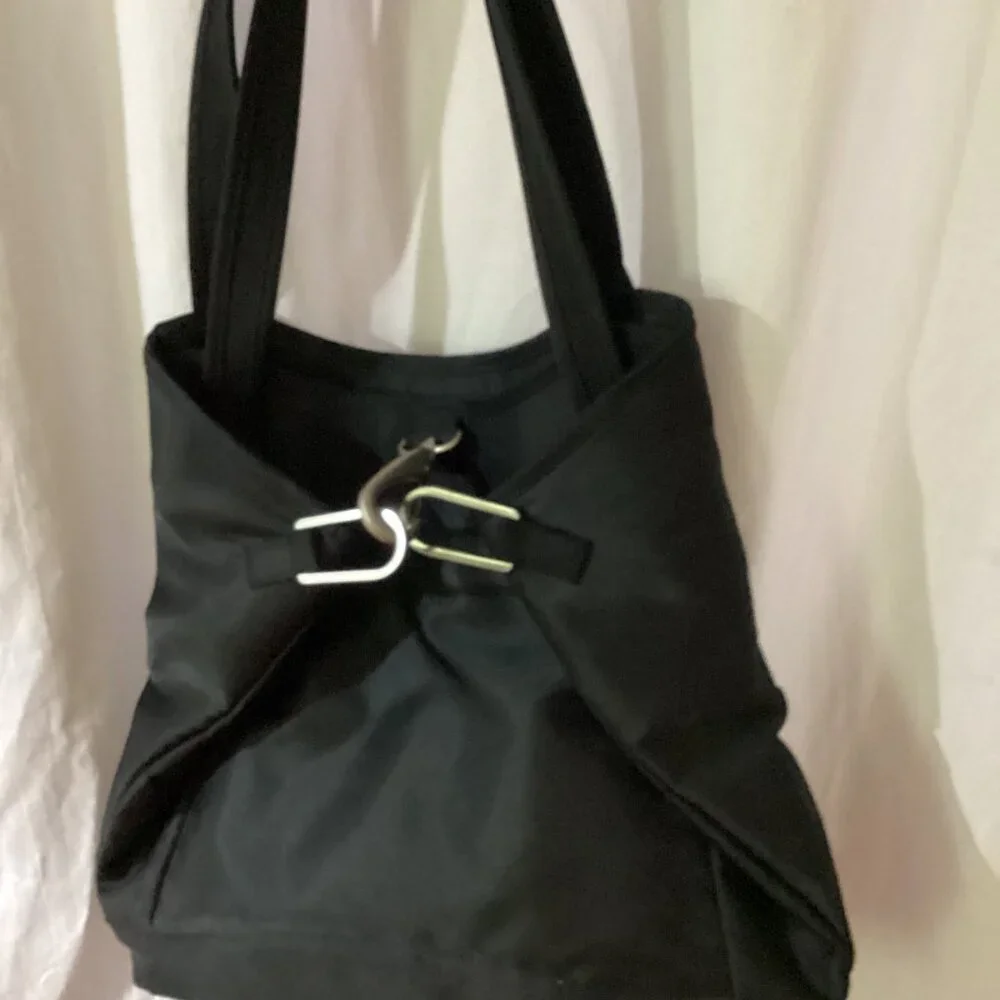 Magellan's travel bag w/locks - Picture 2 of 11